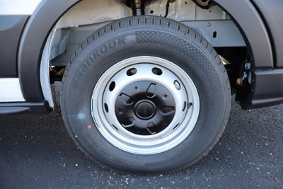 2027 Ford Transit-250 LR
