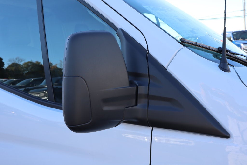 2027 Ford Transit-250 LR