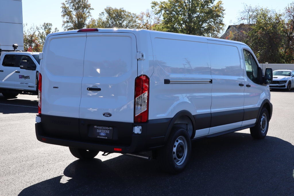 2027 Ford Transit-250 LR