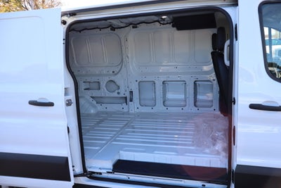 2027 Ford Transit-250 LR