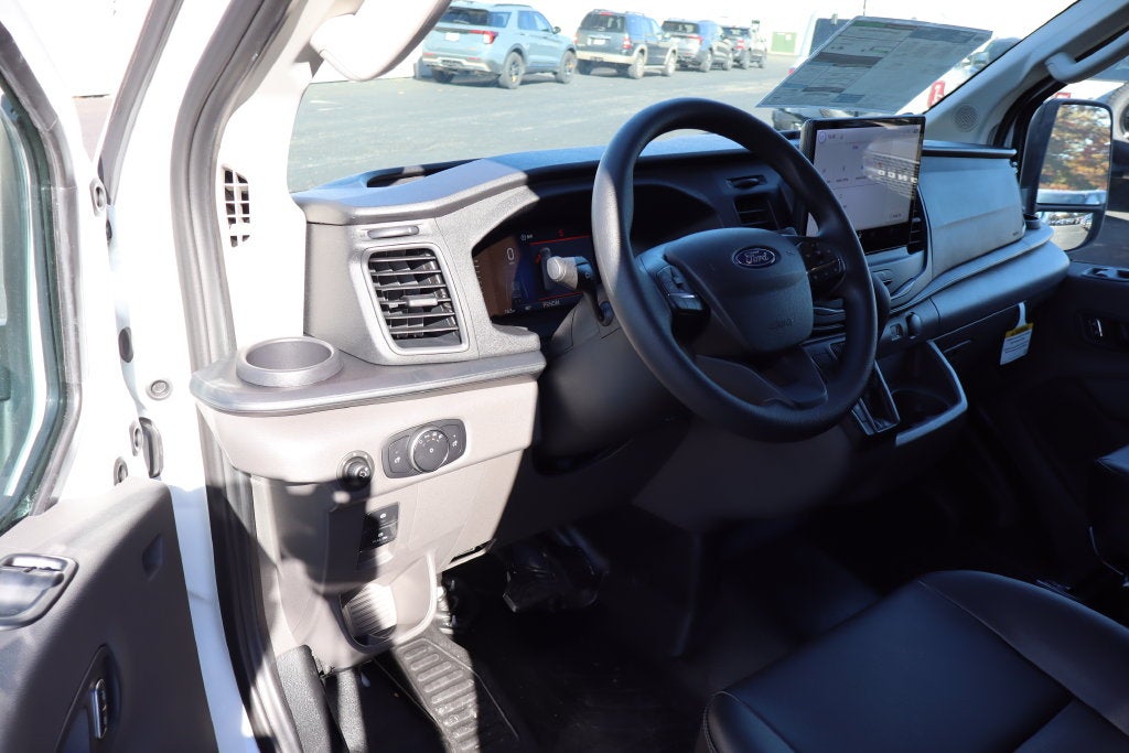 2027 Ford Transit-250 LR