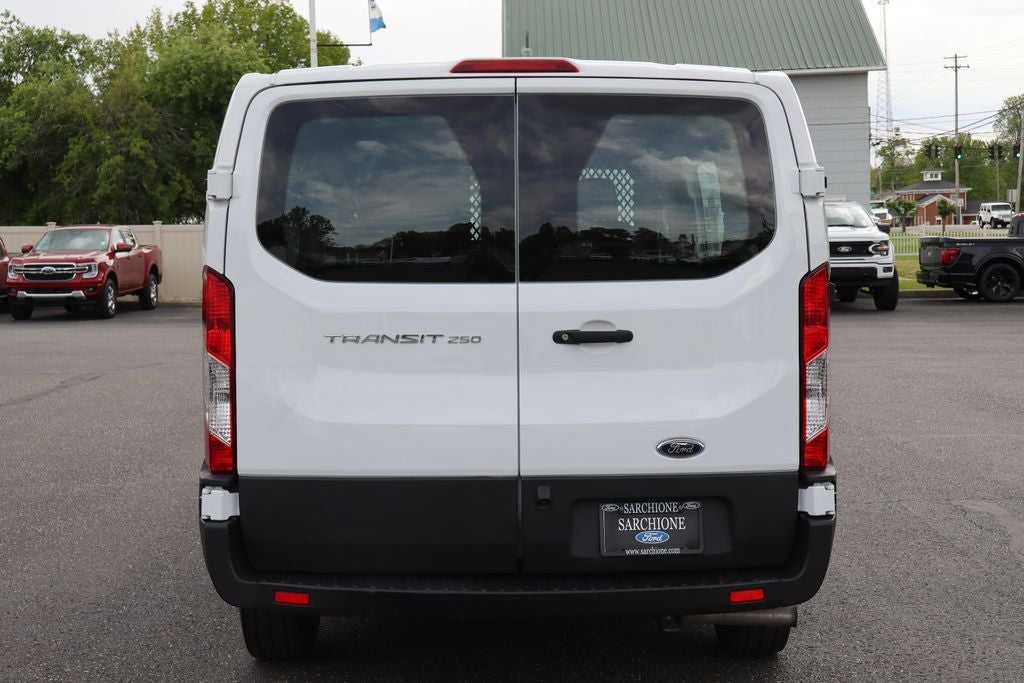 2024 Ford Transit-250 LR