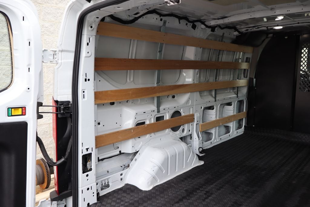 2024 Ford Transit-250 LR
