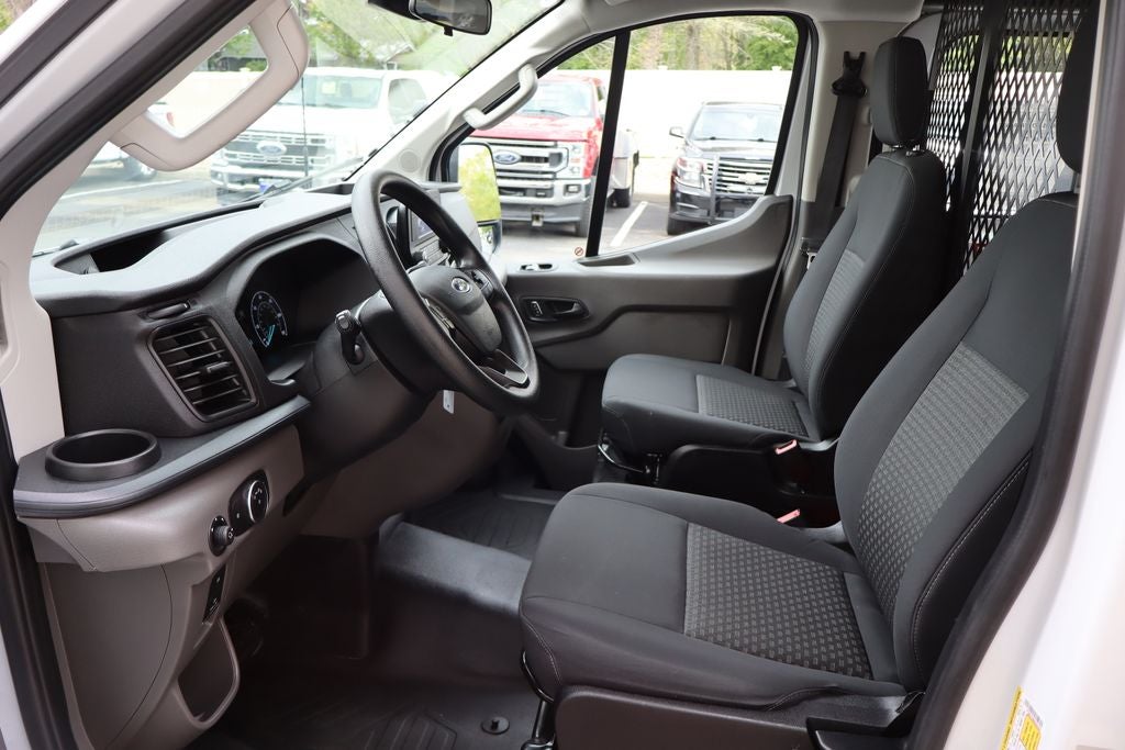 2024 Ford Transit-250 LR