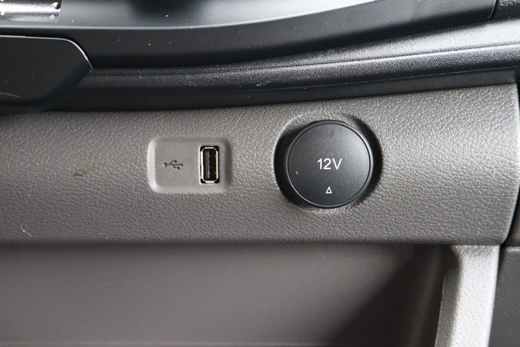 2024 Ford Transit-250 LR