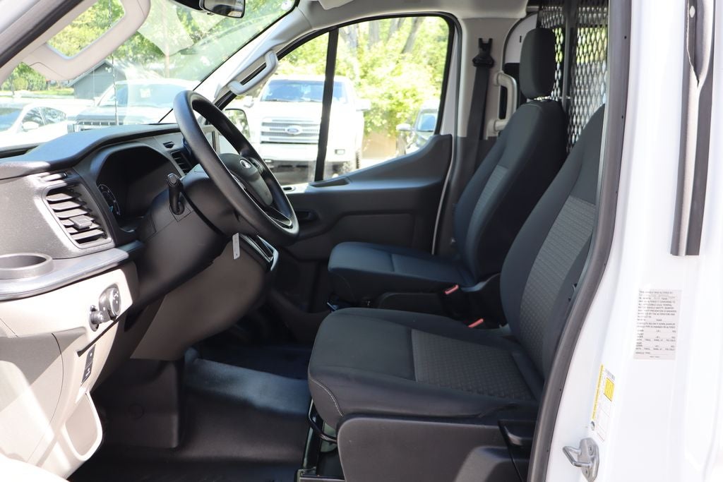 2024 Ford Transit-250 LR