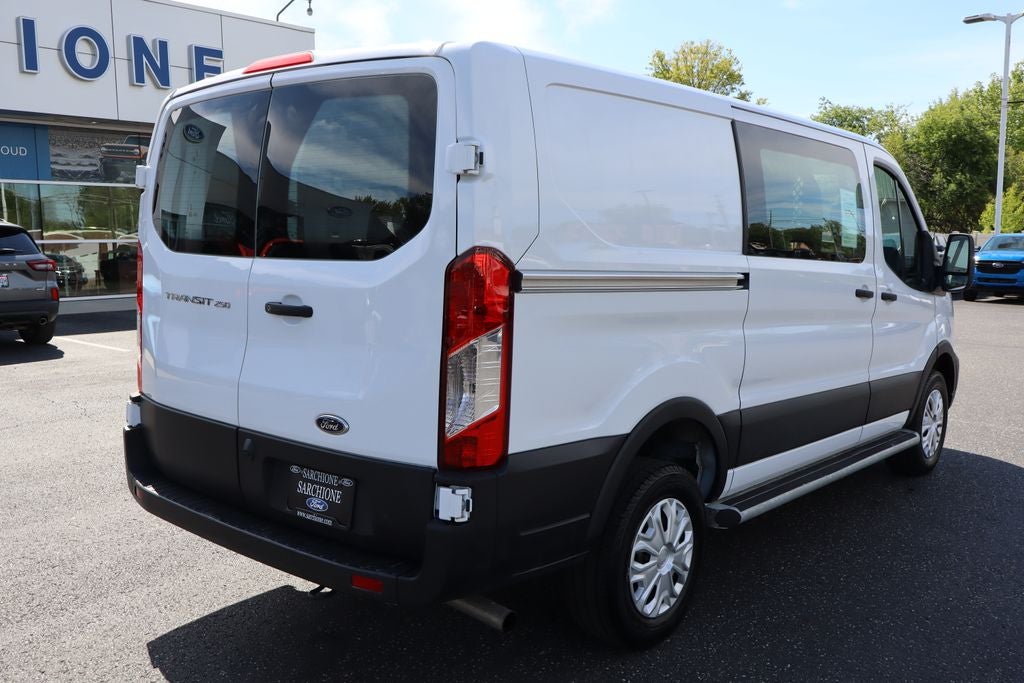 2024 Ford Transit-250 LR