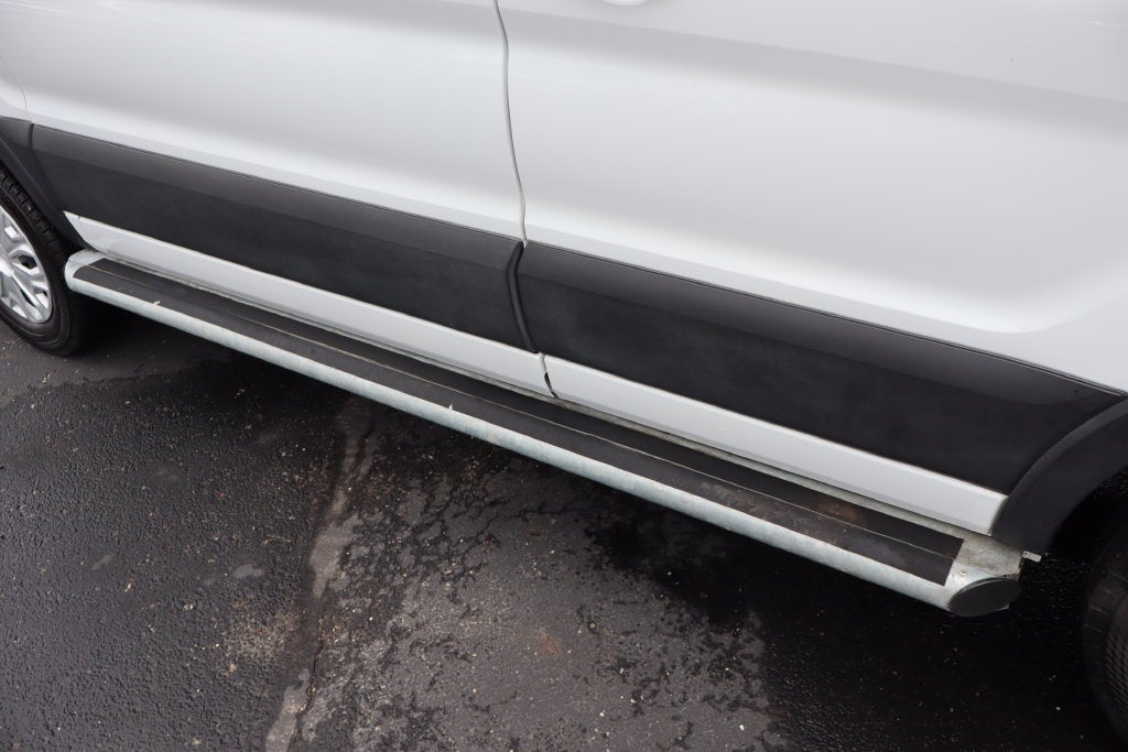 2025 Ford Transit-250 LR