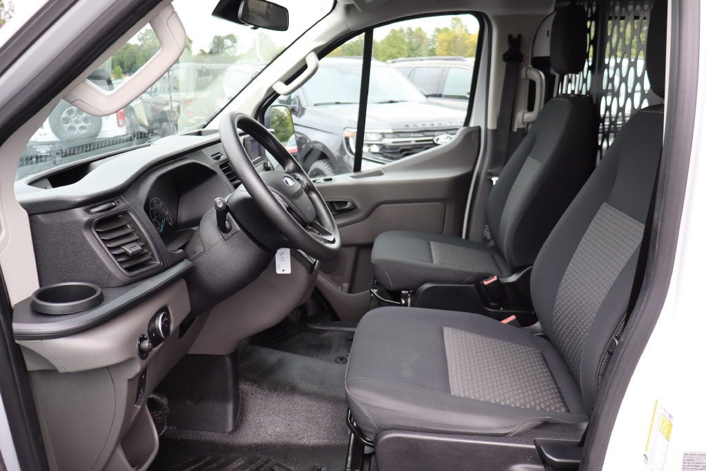2025 Ford Transit-250 LR