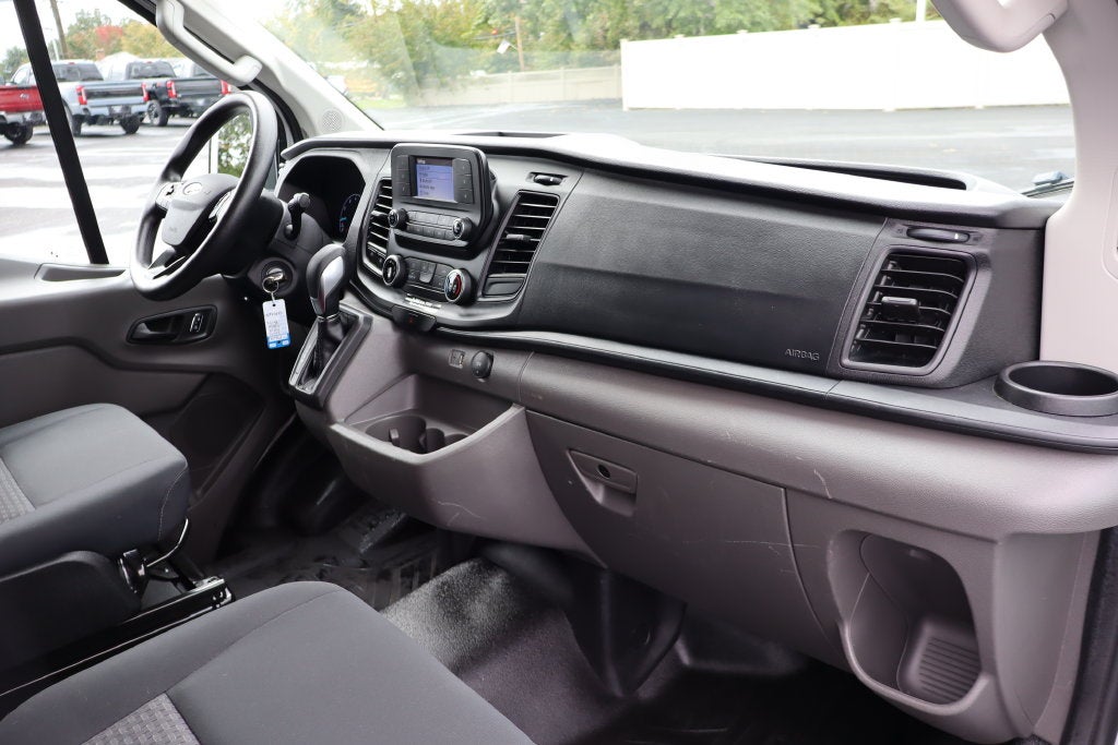 2025 Ford Transit-250 LR