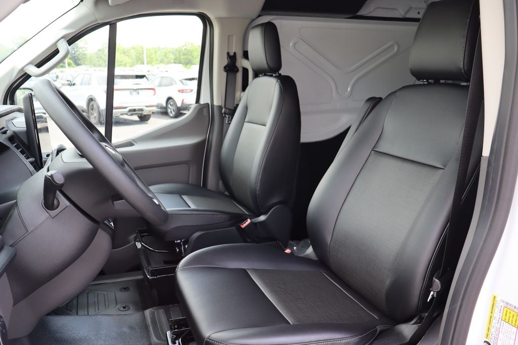 2026 Ford Transit-250 LR