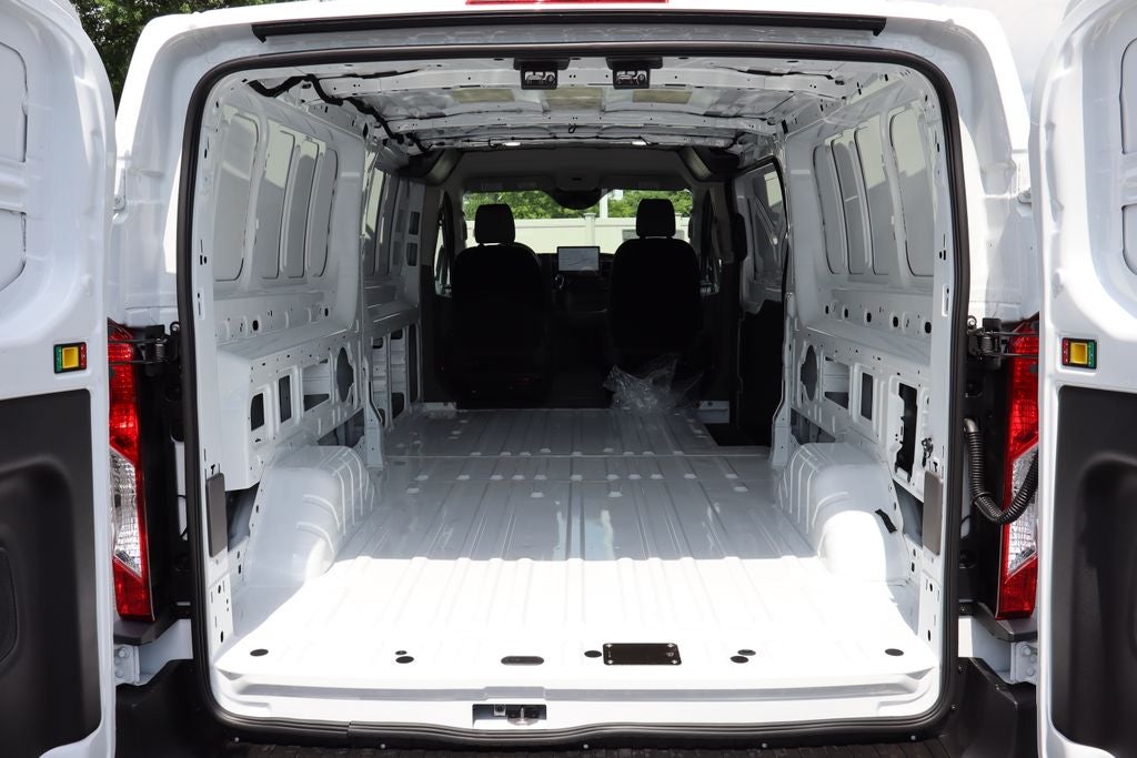 2026 Ford Transit-250 LR