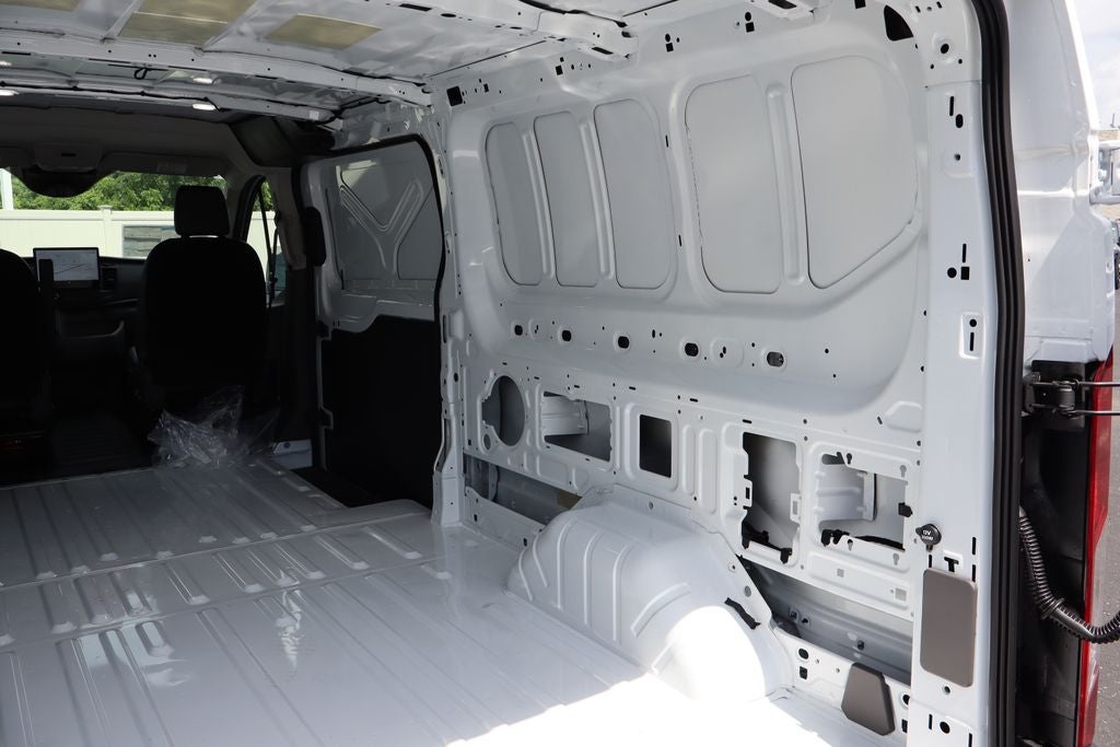 2026 Ford Transit-250 LR