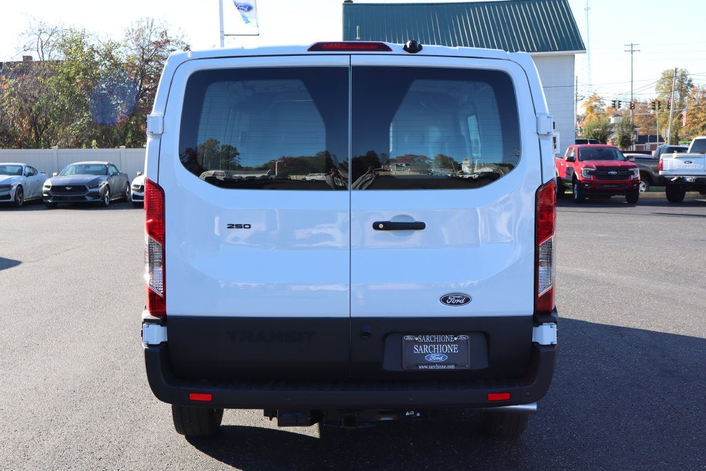 2027 Ford Transit-250 LR