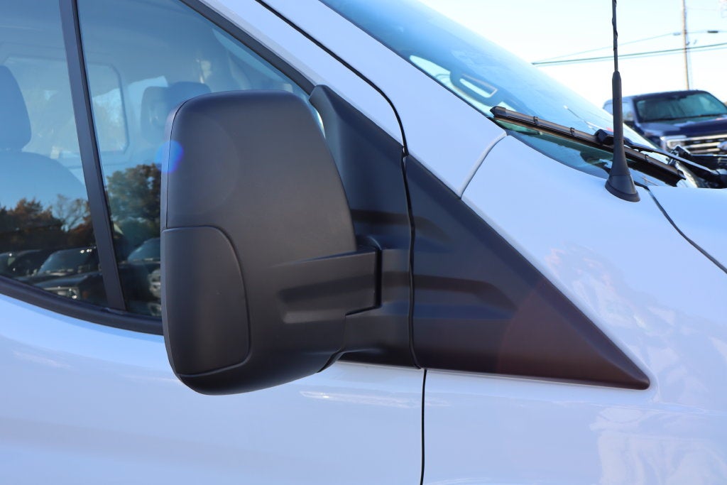 2027 Ford Transit-250 LR