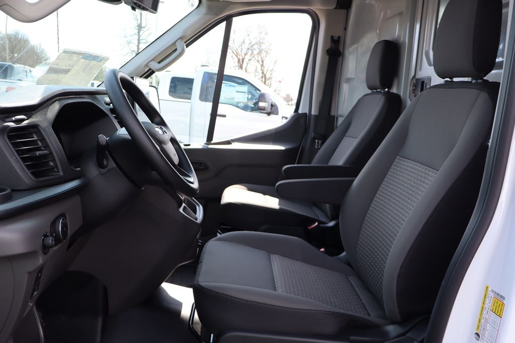 2026 Ford Transit-250 MR