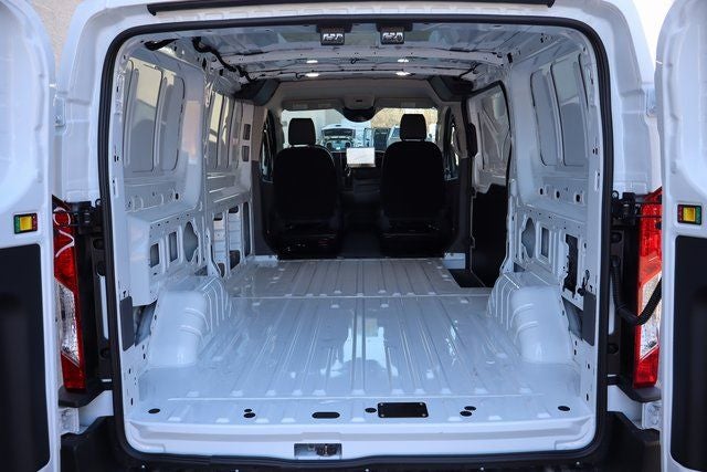 2026 Ford Transit-250 LR