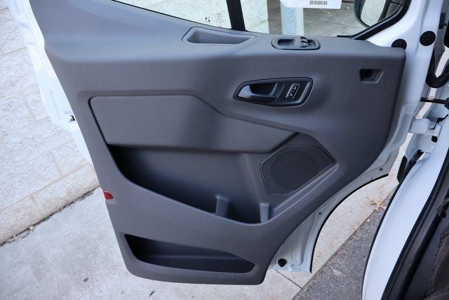 2026 Ford Transit-250 LR