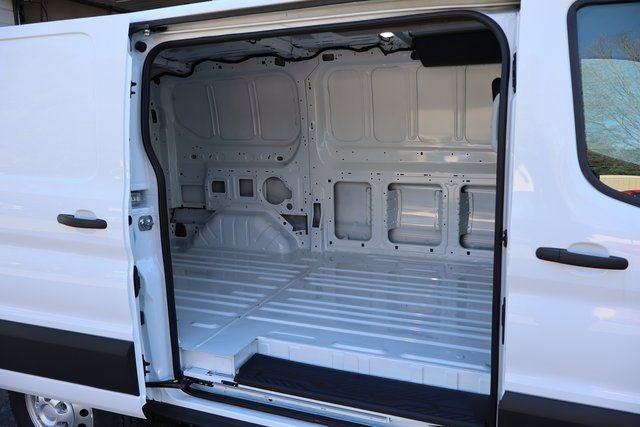 2026 Ford Transit-250 LR