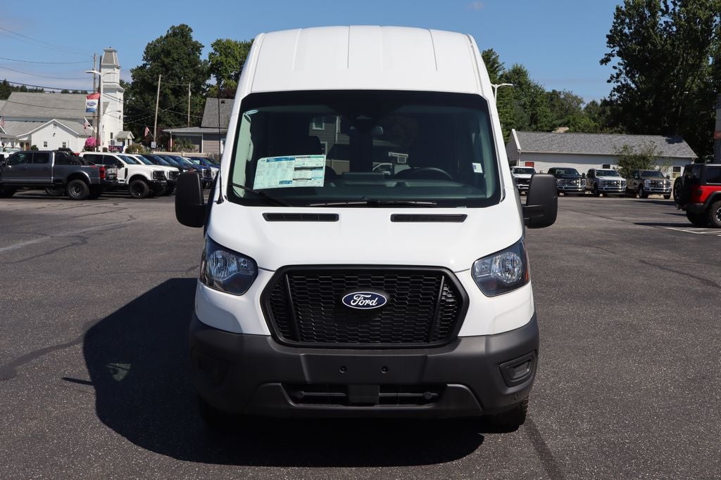 2026 Ford Transit-250 HR