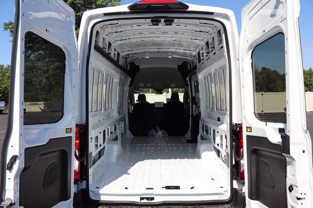 2026 Ford Transit-250 HR