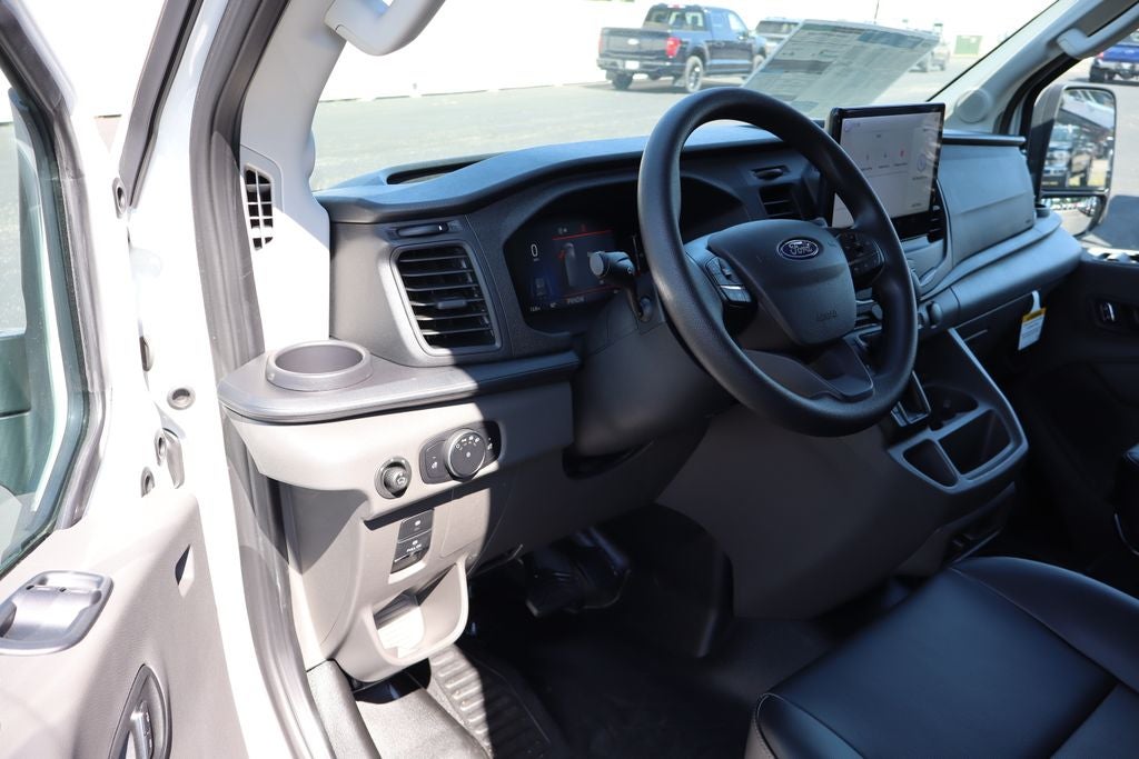 2026 Ford Transit-250 HR