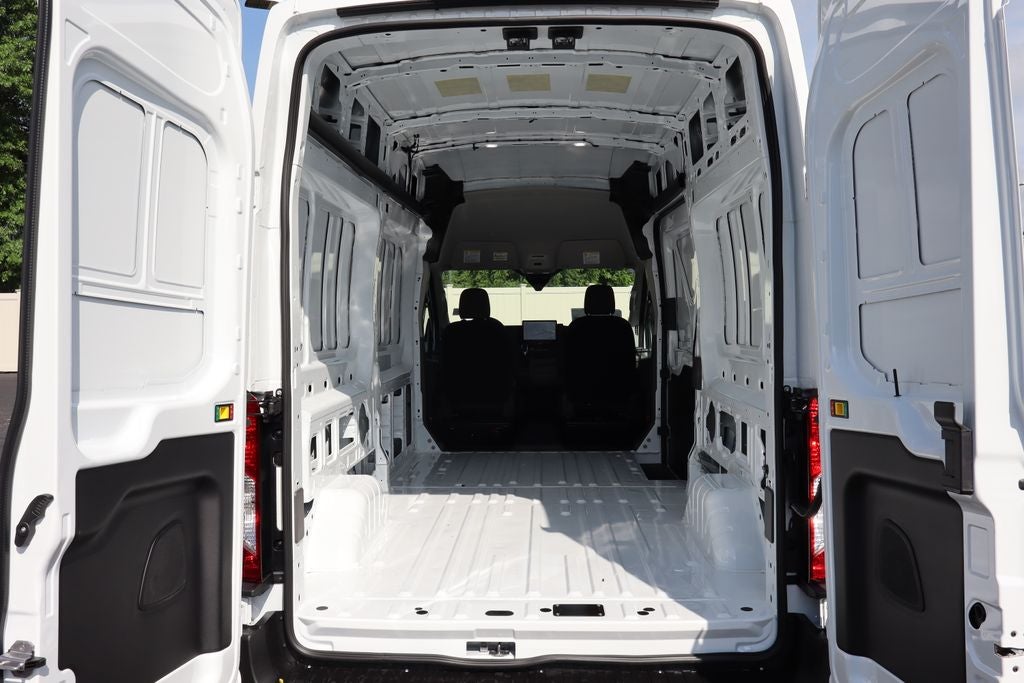 2026 Ford Transit-350 HR
