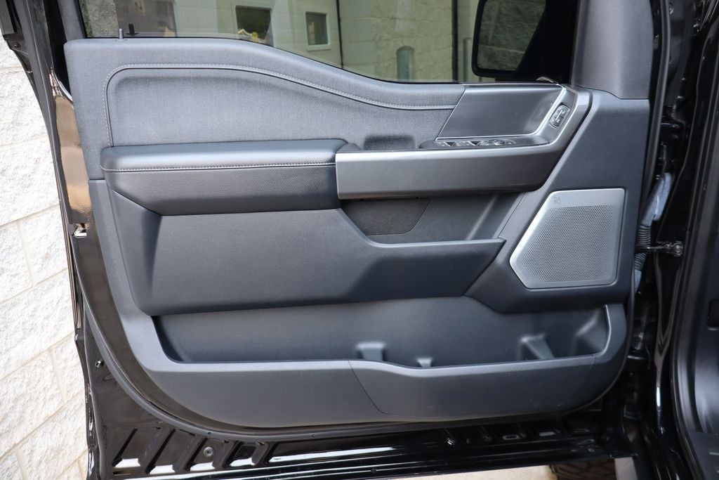 2022 Ford F-150 Lariat Black Ops