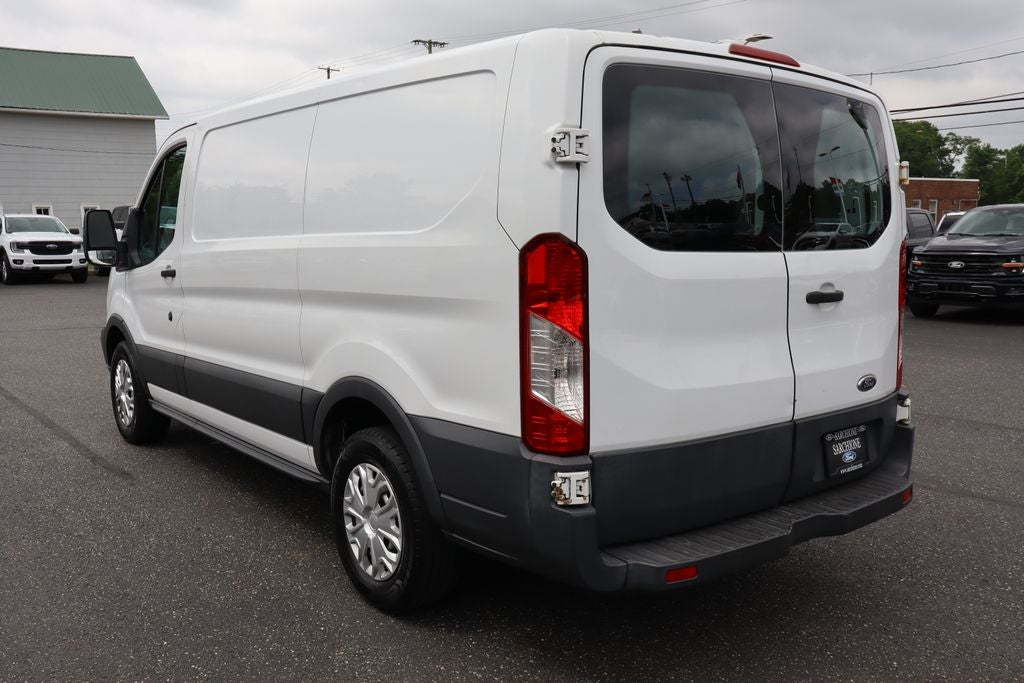 2015 Ford Transit-150 LR