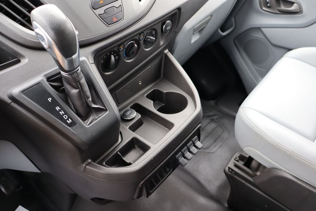 2015 Ford Transit-150 LR