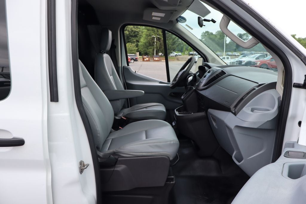 2015 Ford Transit-150 LR