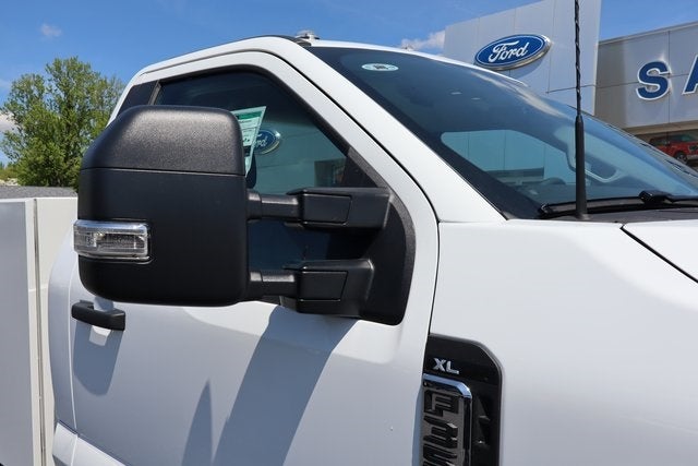 2025 Ford F-350SD XL w/8' Stahl Steel Service Body
