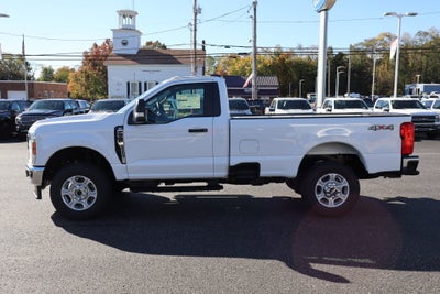2027 Ford F-350SD XLT