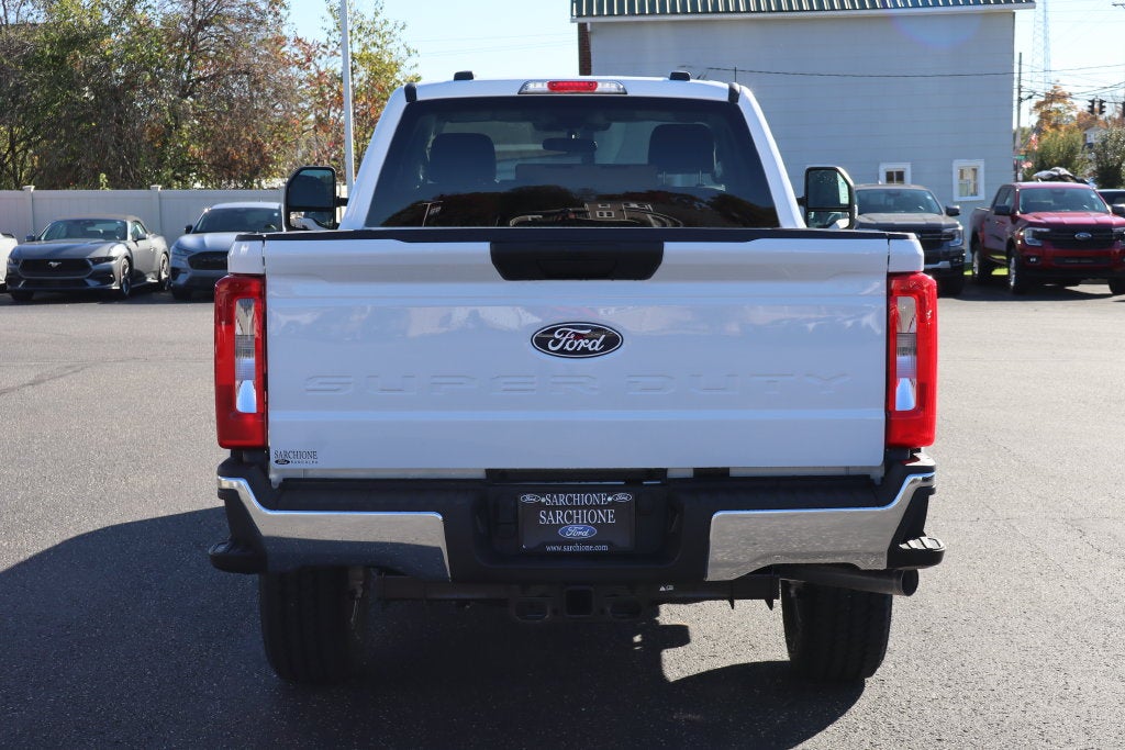 2027 Ford F-350SD XLT