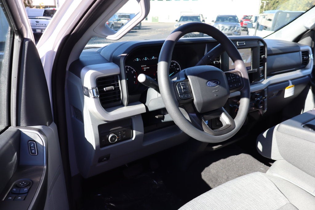 2027 Ford F-350SD XLT