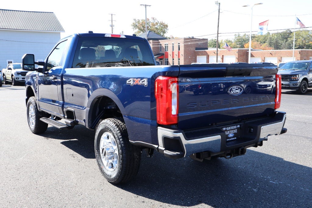 2027 Ford F-350SD XLT