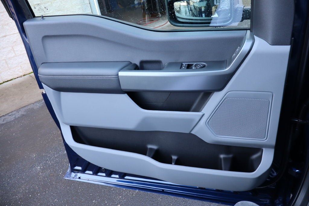 2027 Ford F-350SD XLT