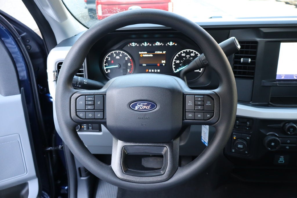 2027 Ford F-350SD XLT