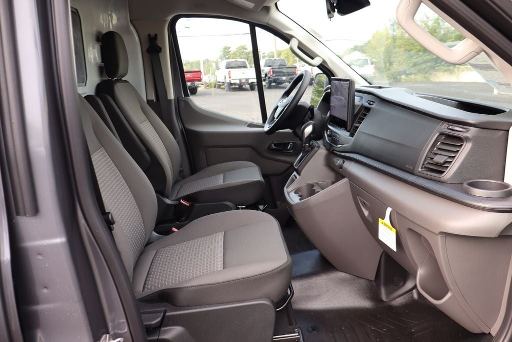 2026 Ford Transit-150 LR