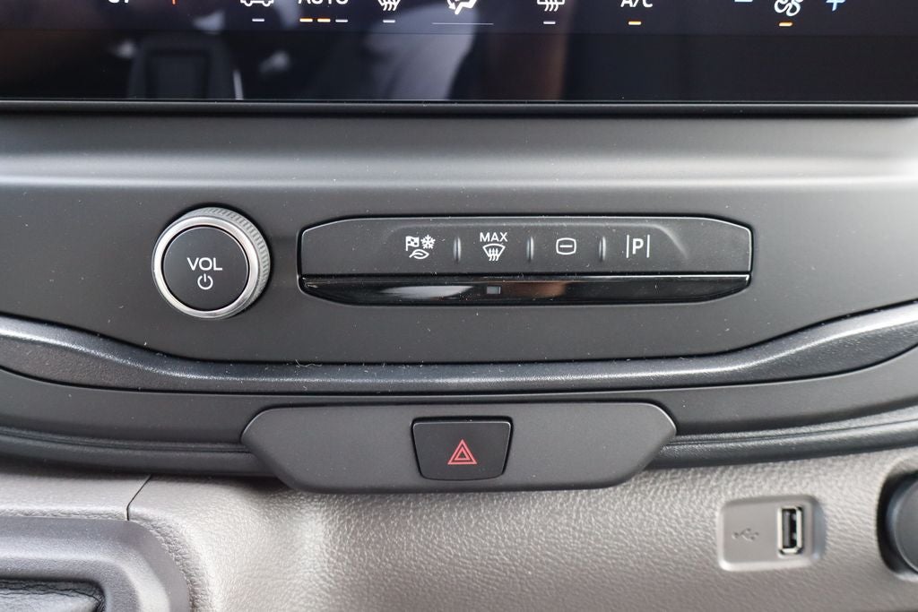 2026 Ford Transit-150 LR
