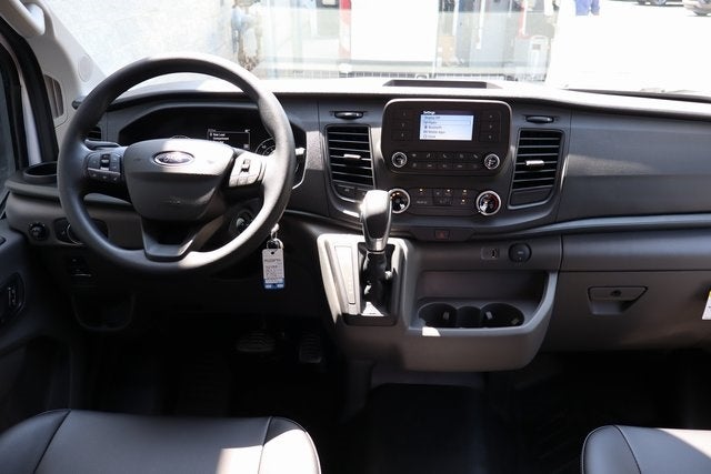 2025 Ford Transit-150 LR
