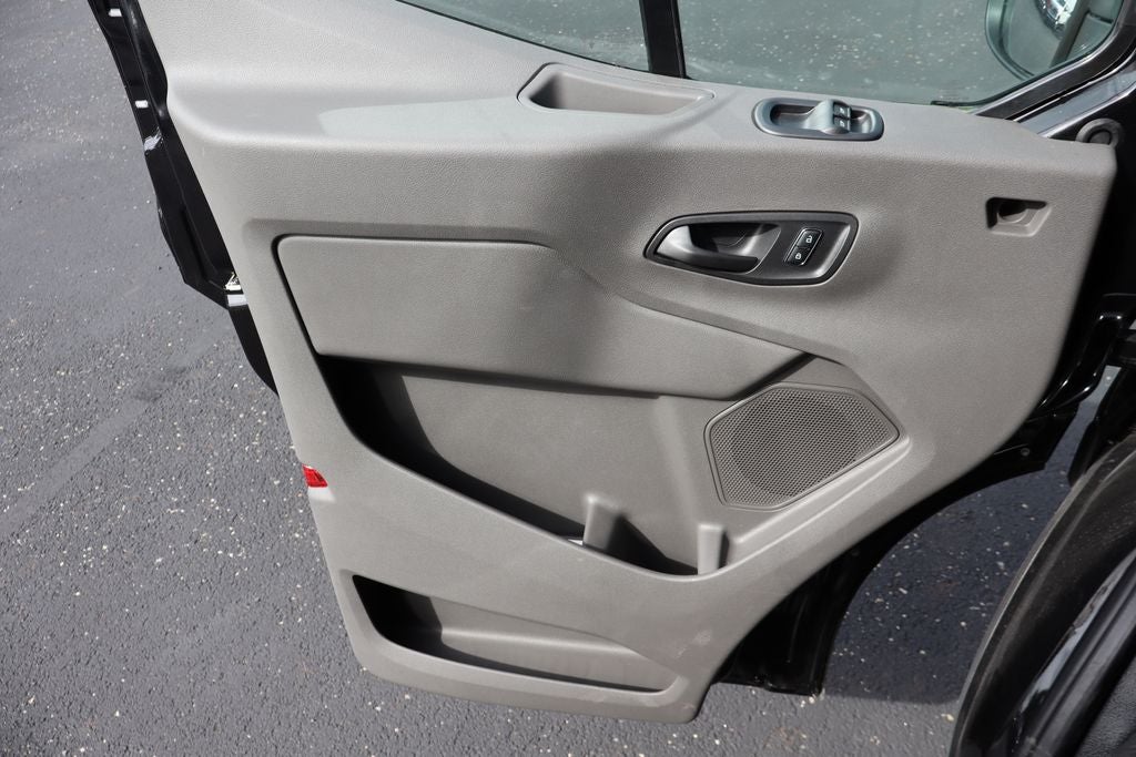 2026 Ford Transit-150 LR