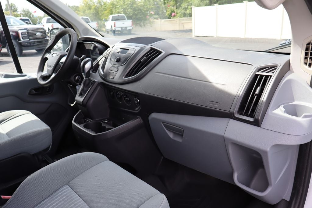 2016 Ford Transit-250 LR