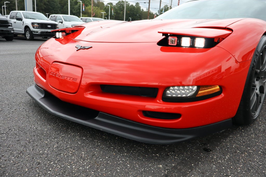 2001 Chevrolet Corvette Base