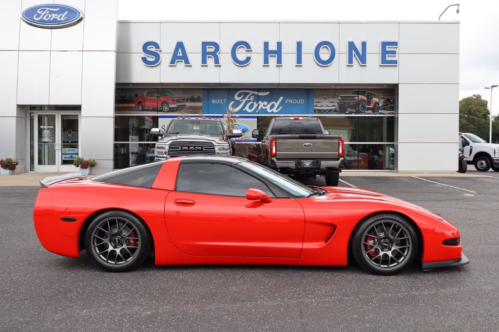 2001 Chevrolet Corvette Base