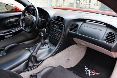 2001 Chevrolet Corvette Base