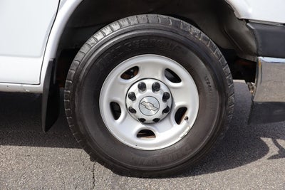 2020 Chevrolet Express 3500 Work Van Cutaway w/12.5' Supreme Cargo Box