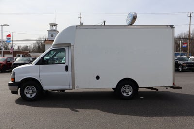 2020 Chevrolet Express 3500 Work Van Cutaway w/12.5' Supreme Cargo Box