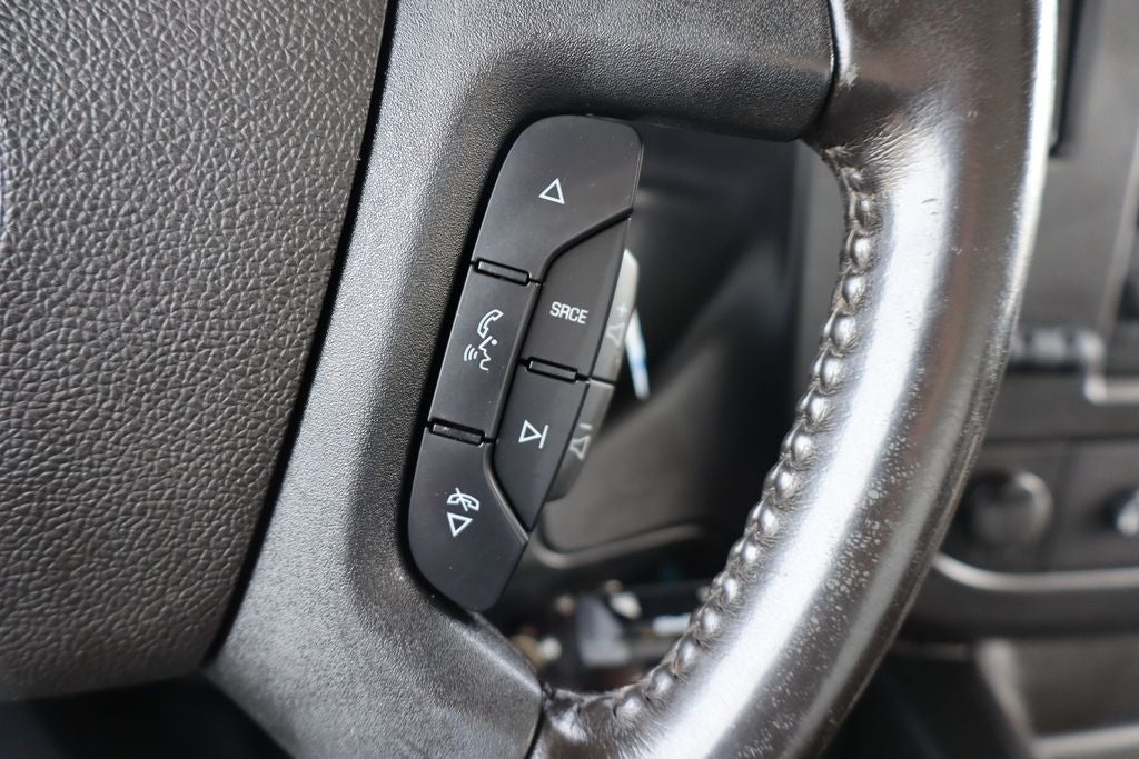 2020 Chevrolet Express 3500 Work Van Cutaway w/12.5' Supreme Cargo Box