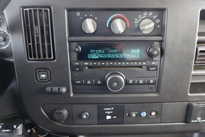 2020 Chevrolet Express 3500 Work Van Cutaway w/12.5' Supreme Cargo Box